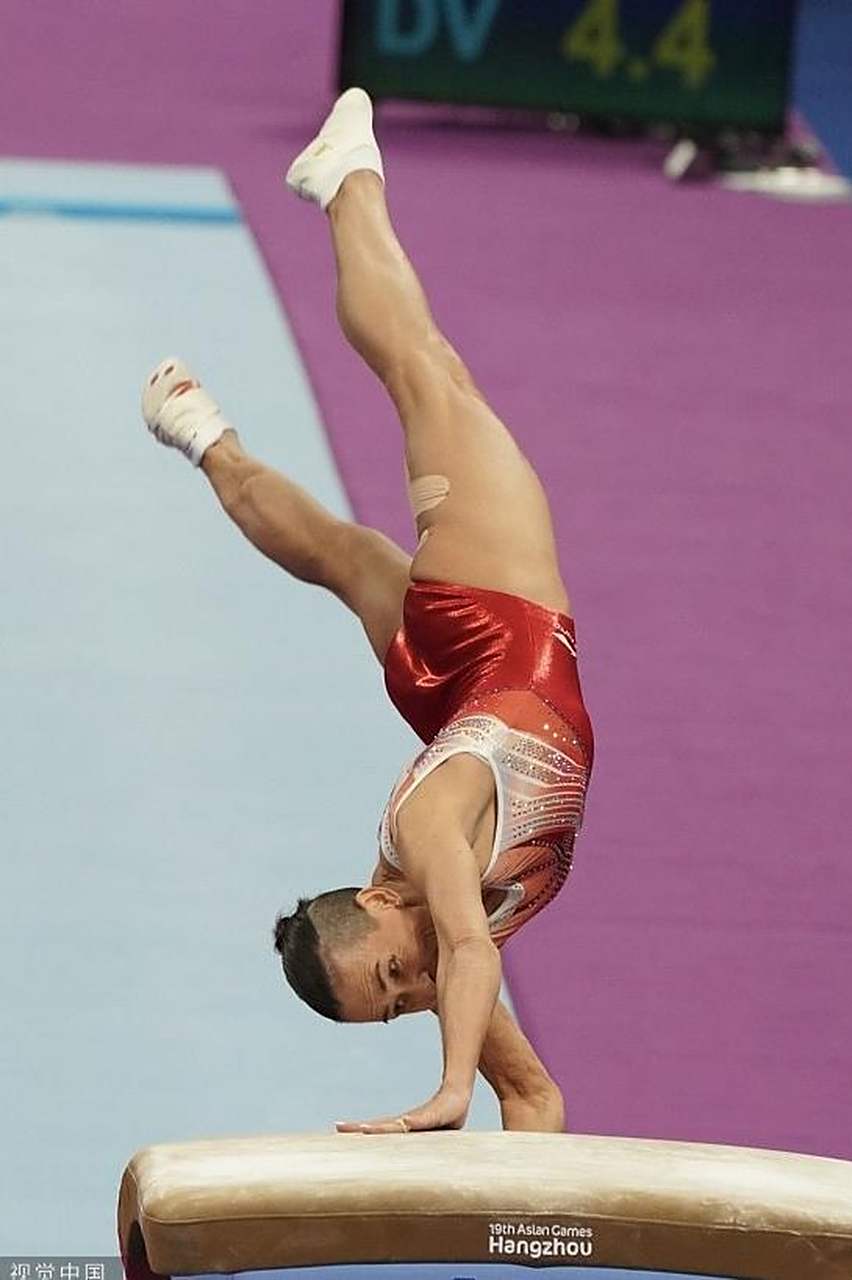 体操项目中的精彩表现 体操项目中的精彩表现