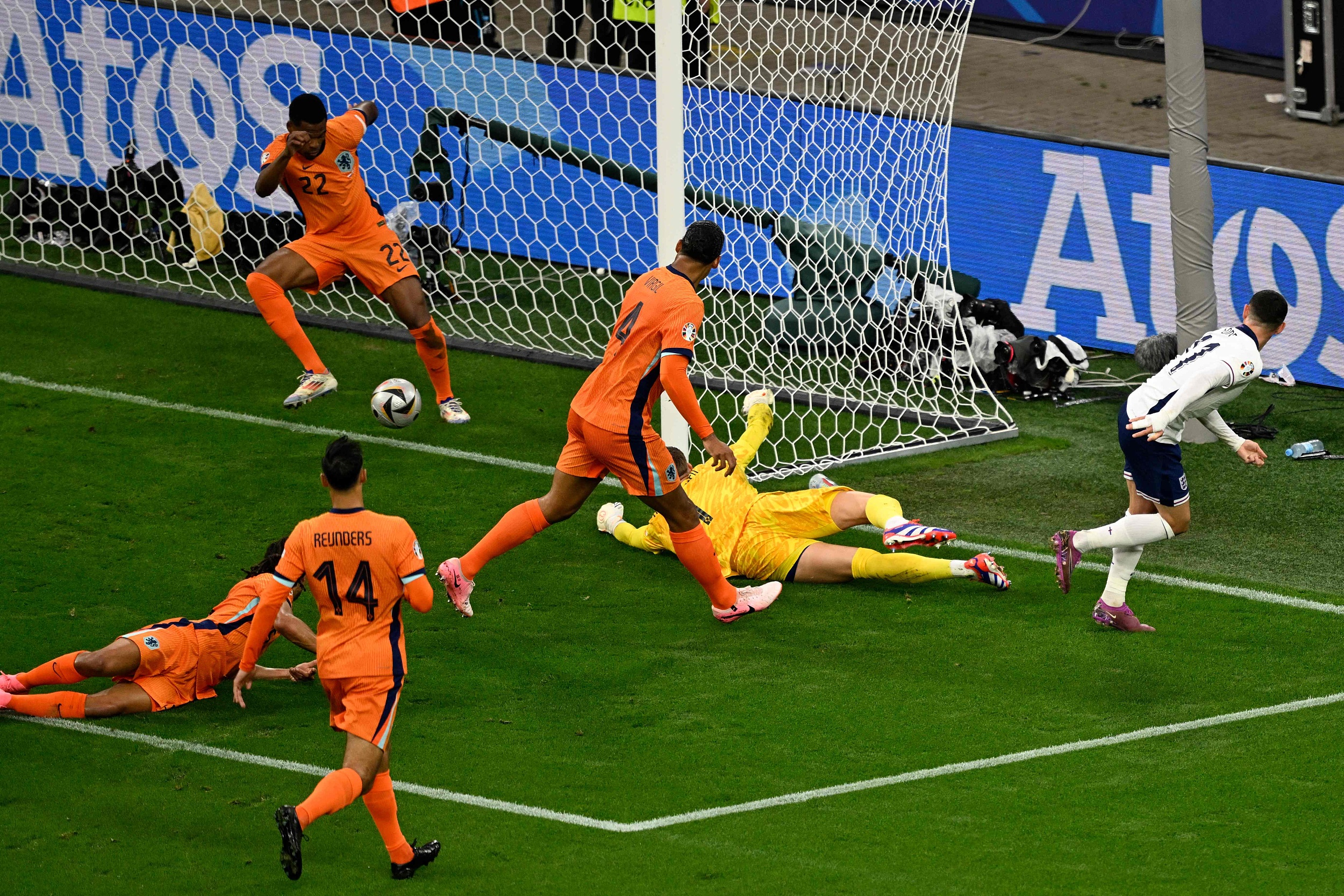 利记官网-英格兰队击败乌克兰队，强势晋级欧国联决赛