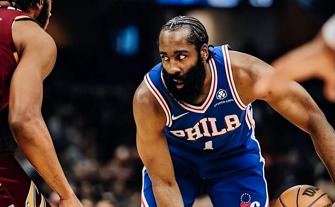 利记官方网站-76人球员轮换频繁，如何调整战术避免混乱？