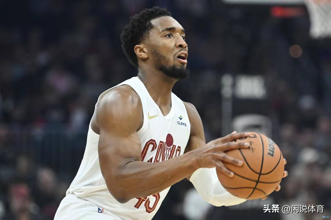 老鹰主场大胜灰熊，球队年轻球员逐渐崭露头角