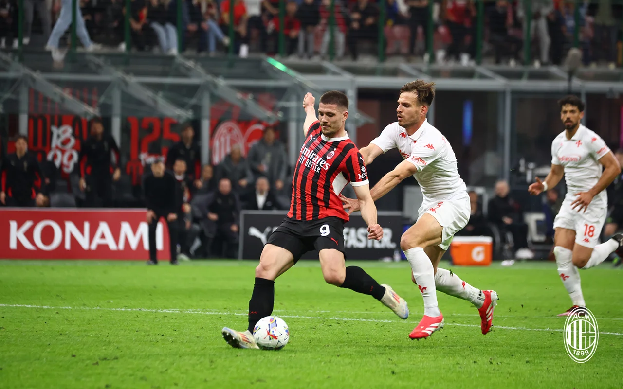 利记官方网站-米兰双雄激战，打出精彩比赛